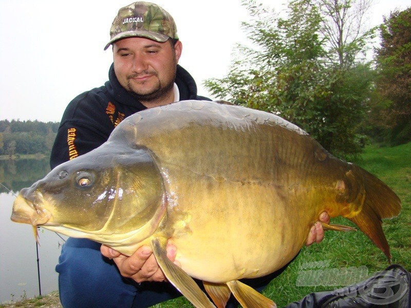 Zoli „osztrák” tükröse: 17,1 kg