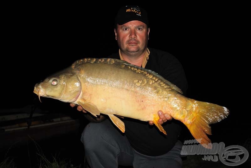 10,2 kg-os tükörponty, ami szintén a tonhalas bojlikat választotta