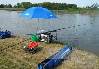 Sok kiegészítő mellett akár ernyőt is csatlakoztathatunk ládánkhoz