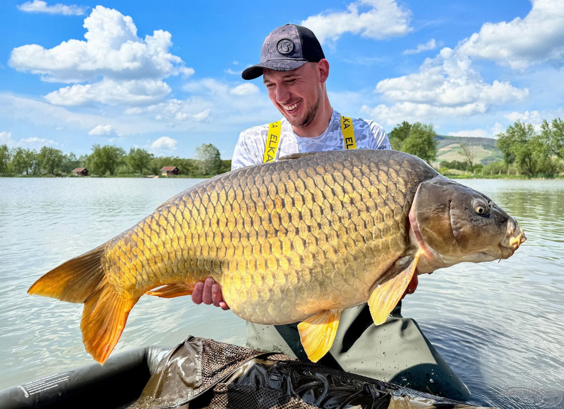 Az ún. Faházas-tavon sikerült idén megfognom az új egyéni abszolút pontyrekordomat, ezzel a 24,6 kg-os példánnyal