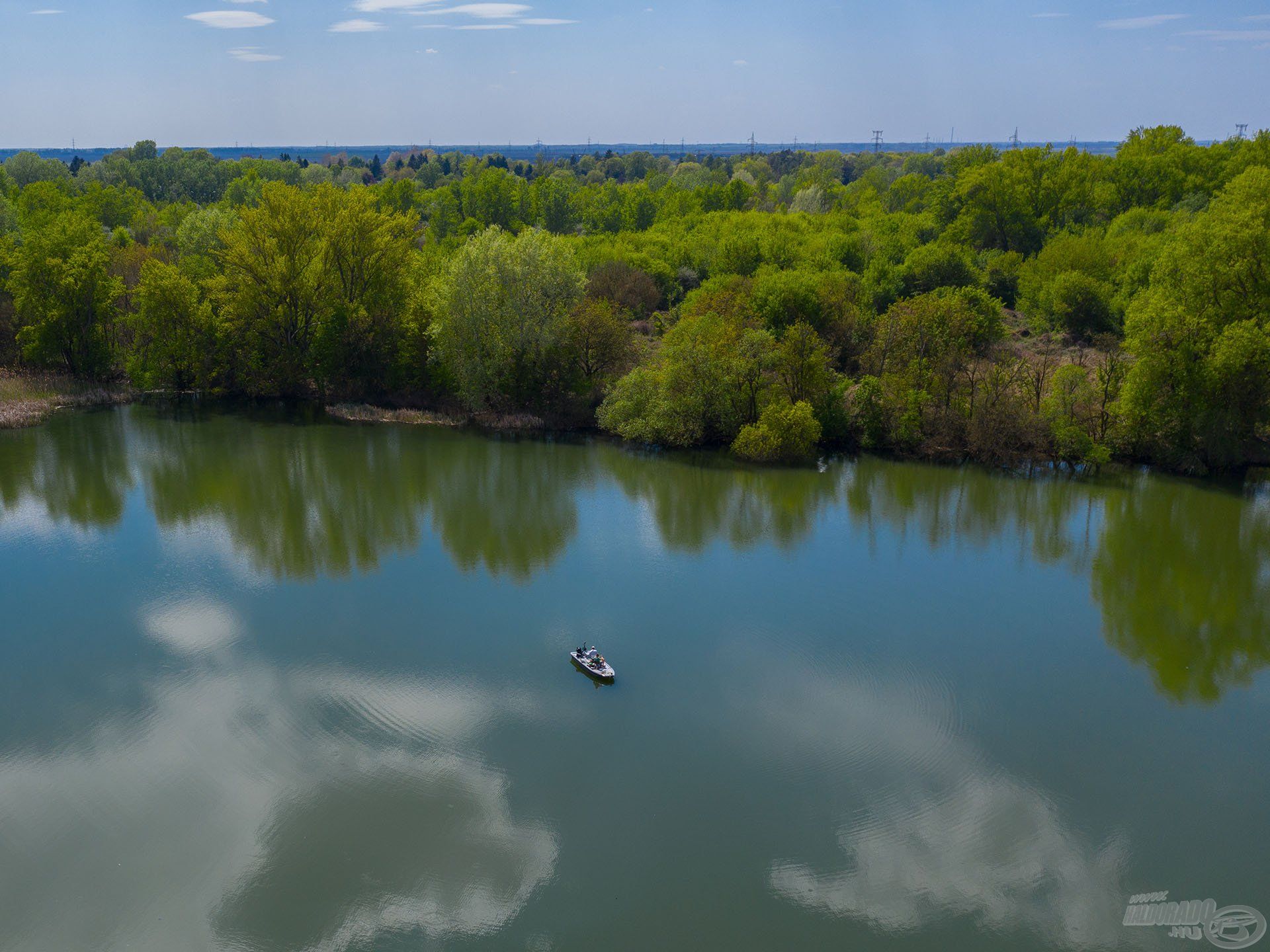 Bementünk egy Tisza-holtágra, ahol volt esély süllőre, harcsára, csukára