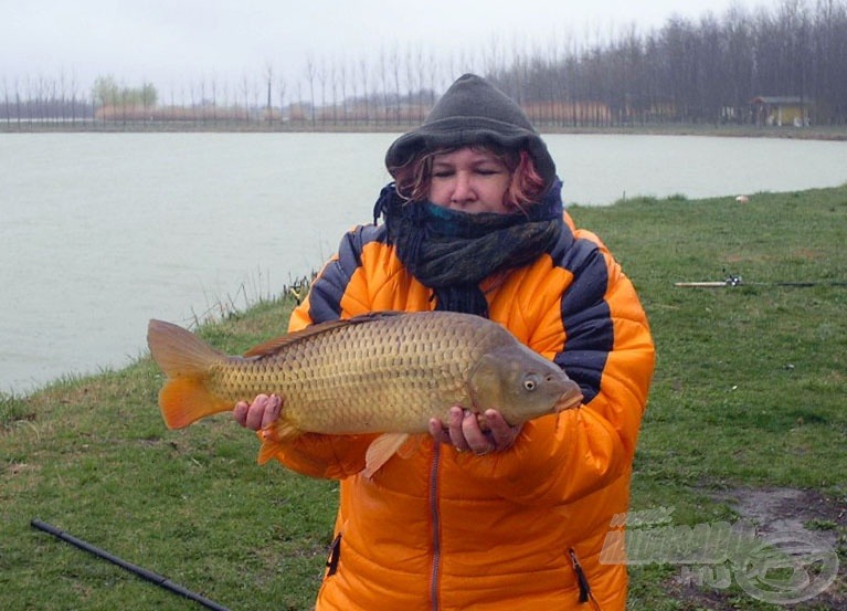 Andi és a legelső kifogott 4 kilós ponty