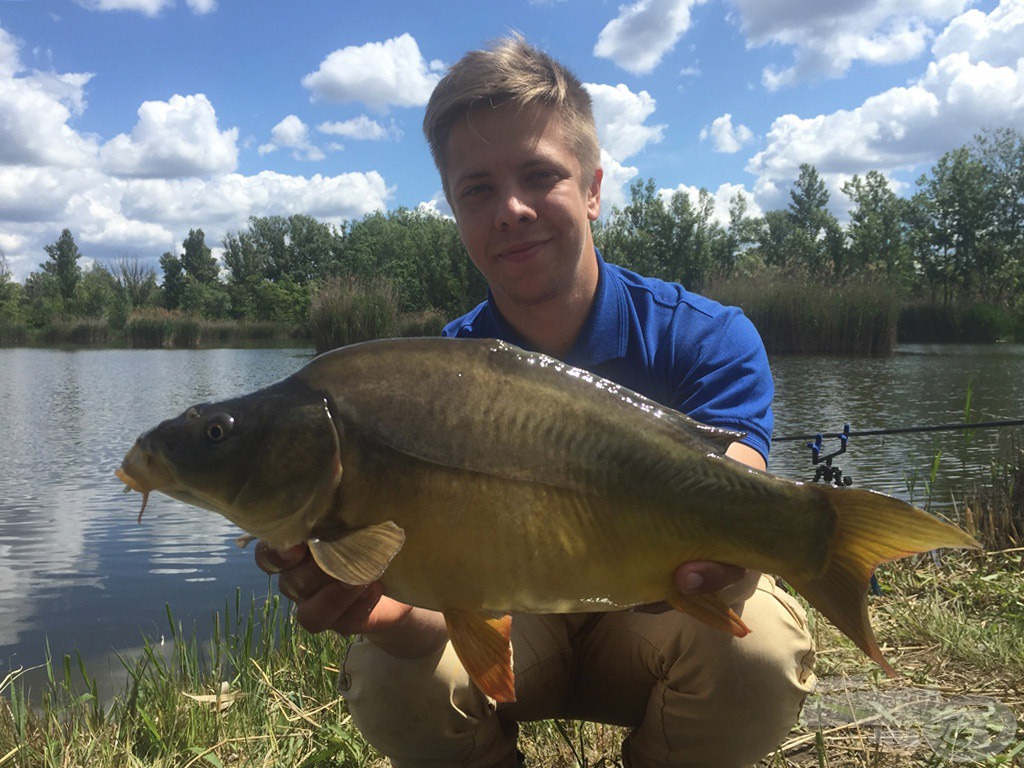 Bizony, egy ilyen méretű halnak is lehet őszintén örülni. Pontos súlya 1,52 kg volt