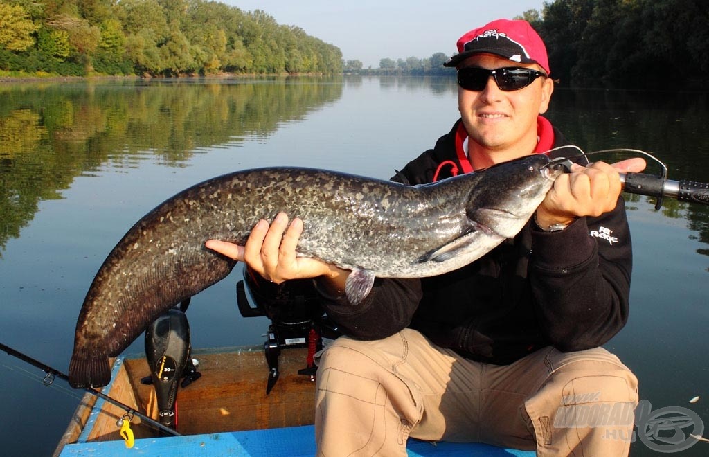 A meglepetés hal, ami egyben a nap bónuszhala is volt a maga 4,9 kg-os tömegével