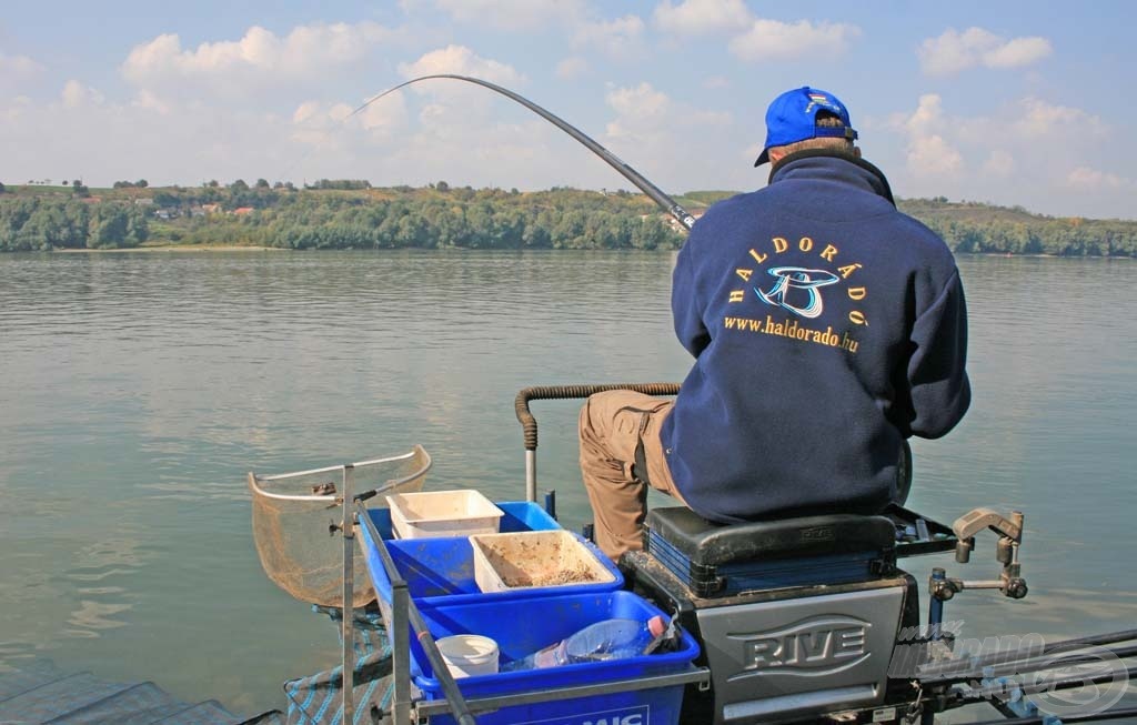 Az erős Spro Walter Silver Carp rakós bot megbirkózik bármekkora hallal!