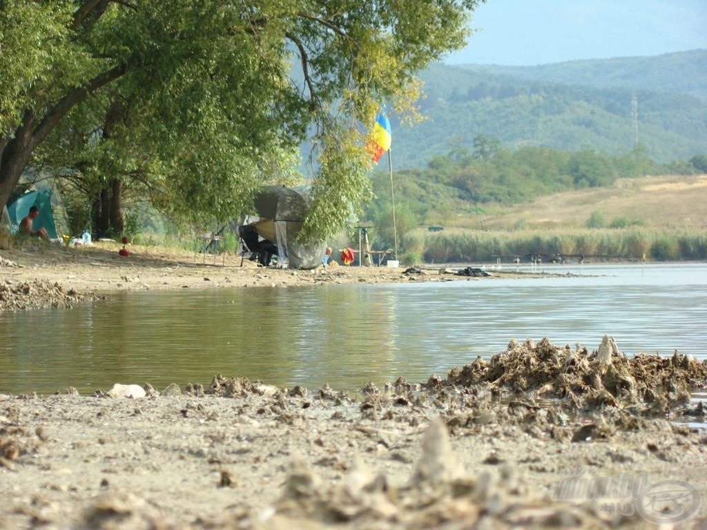 A hely 100 méterről