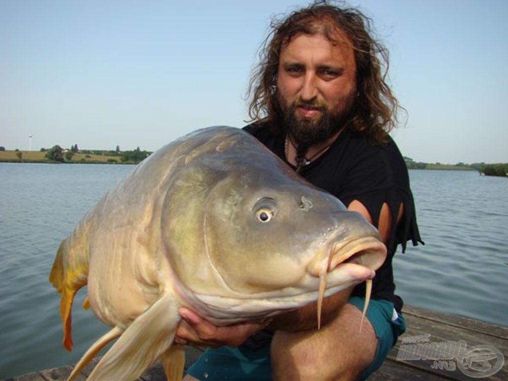 Mišel Zadravec büszkélkedhet a legtöbb 20 kg feletti pontyfogással Európában!