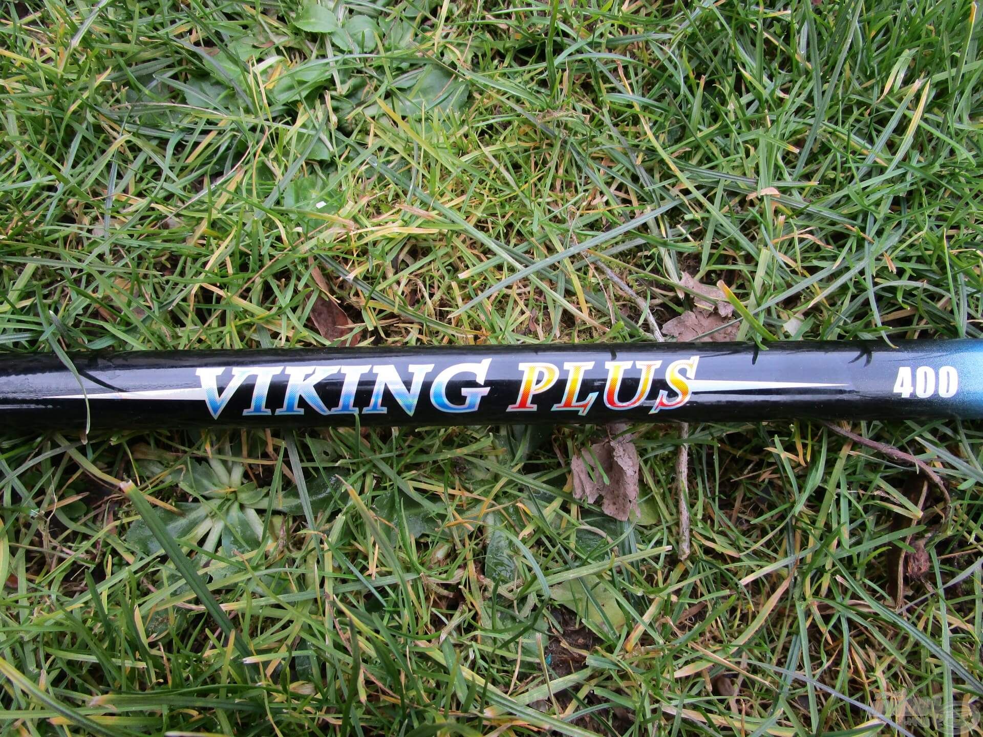 A rövidebb spiccbotom egy Energo Team Viking Plus