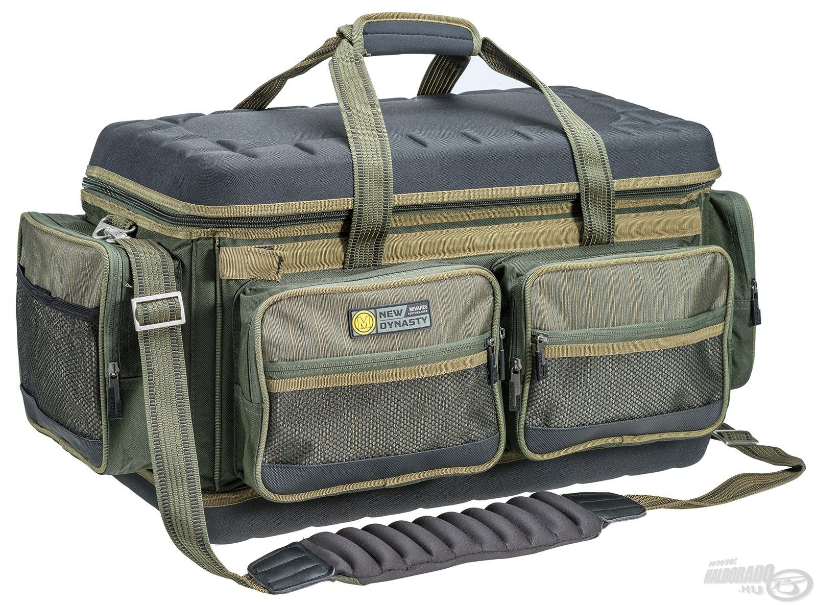 A Mivardi Carryall New Dynasty táska tökéletes megoldást kínál személyes holmink vagy felszerelésünk rendezett tárolására, illetve egyszerű, kényelmes szállítására