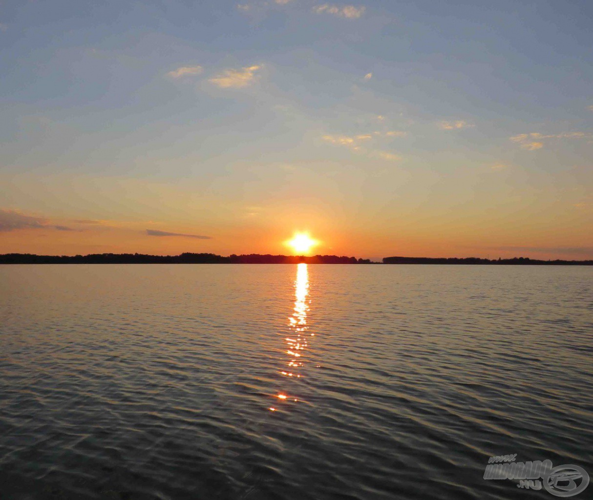 Csodás a Tisza-tavi naplemente