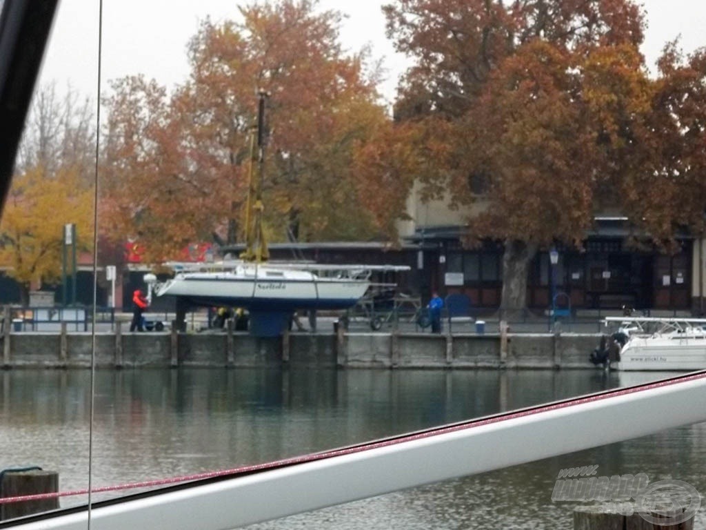 Pár hajót már költöztettek a téli tárolókba