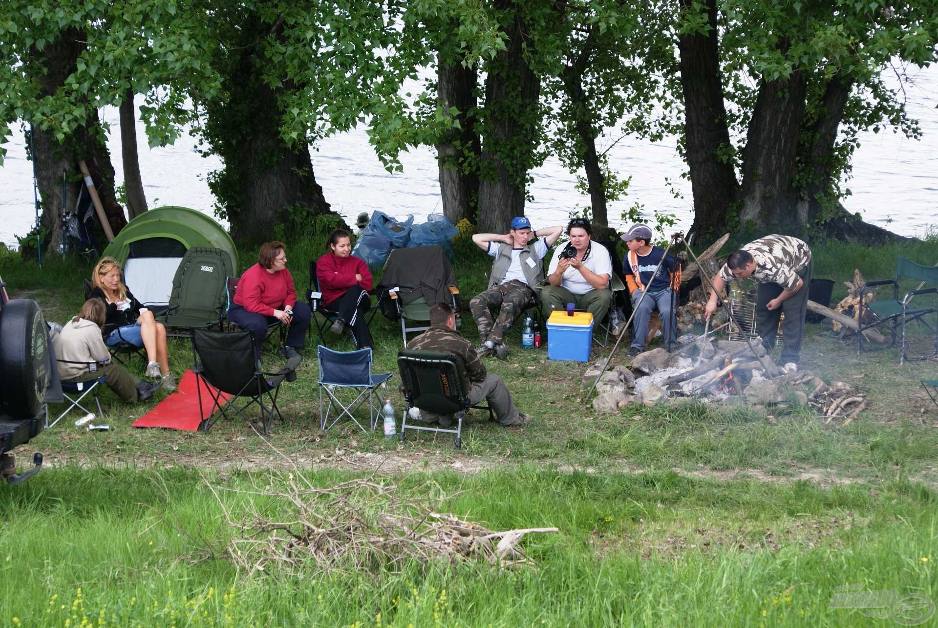 A tűz is újfent fellobban