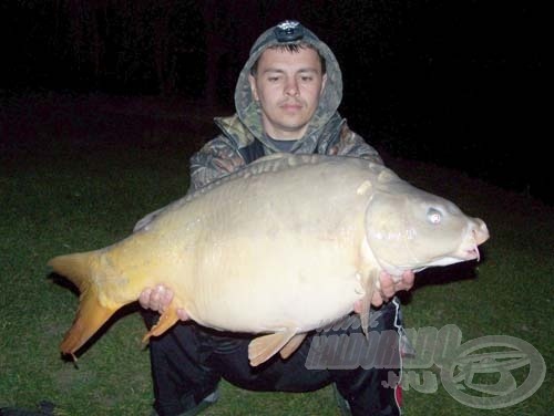 Ez a szép, 10,8 kg-os tükörponty Andris zsákmánya volt