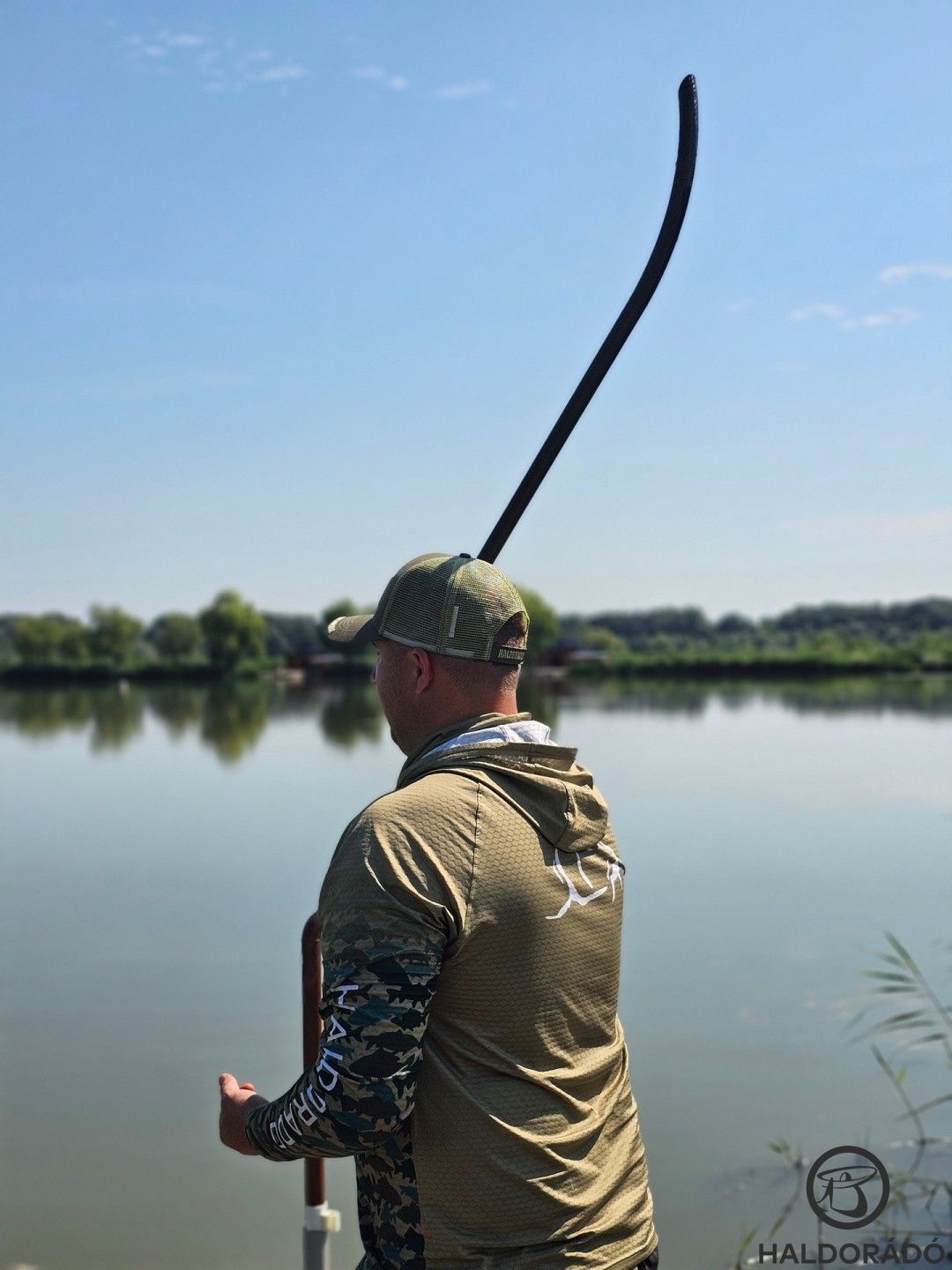 … végezetül jöhet a dobás a bója közelébe
