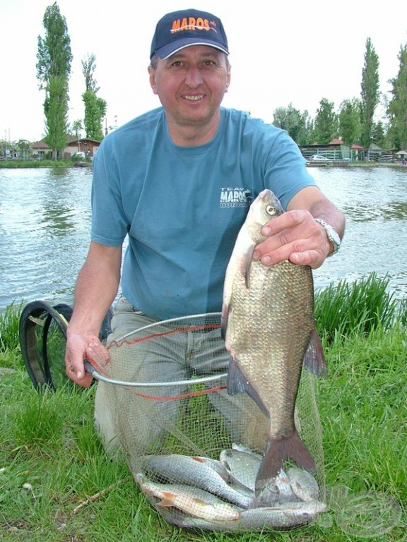 A 2008-ban megrendezett csepeli elődöntőn nagy jelentősége volt a ragasztott csontinak