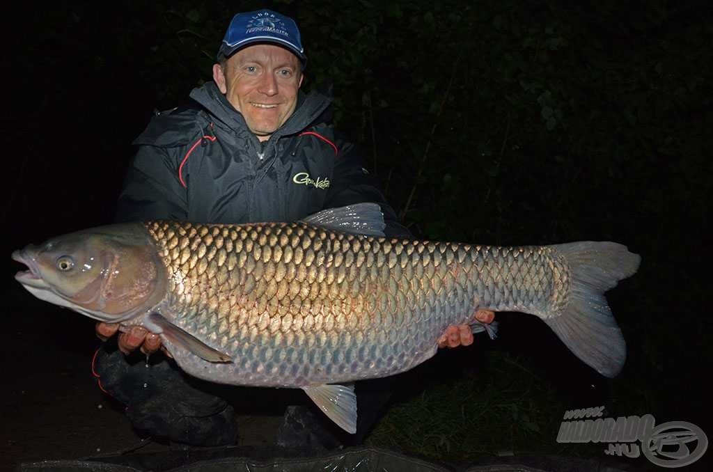 Ilyen egy kapitális, Bodrog folyóban élő amur