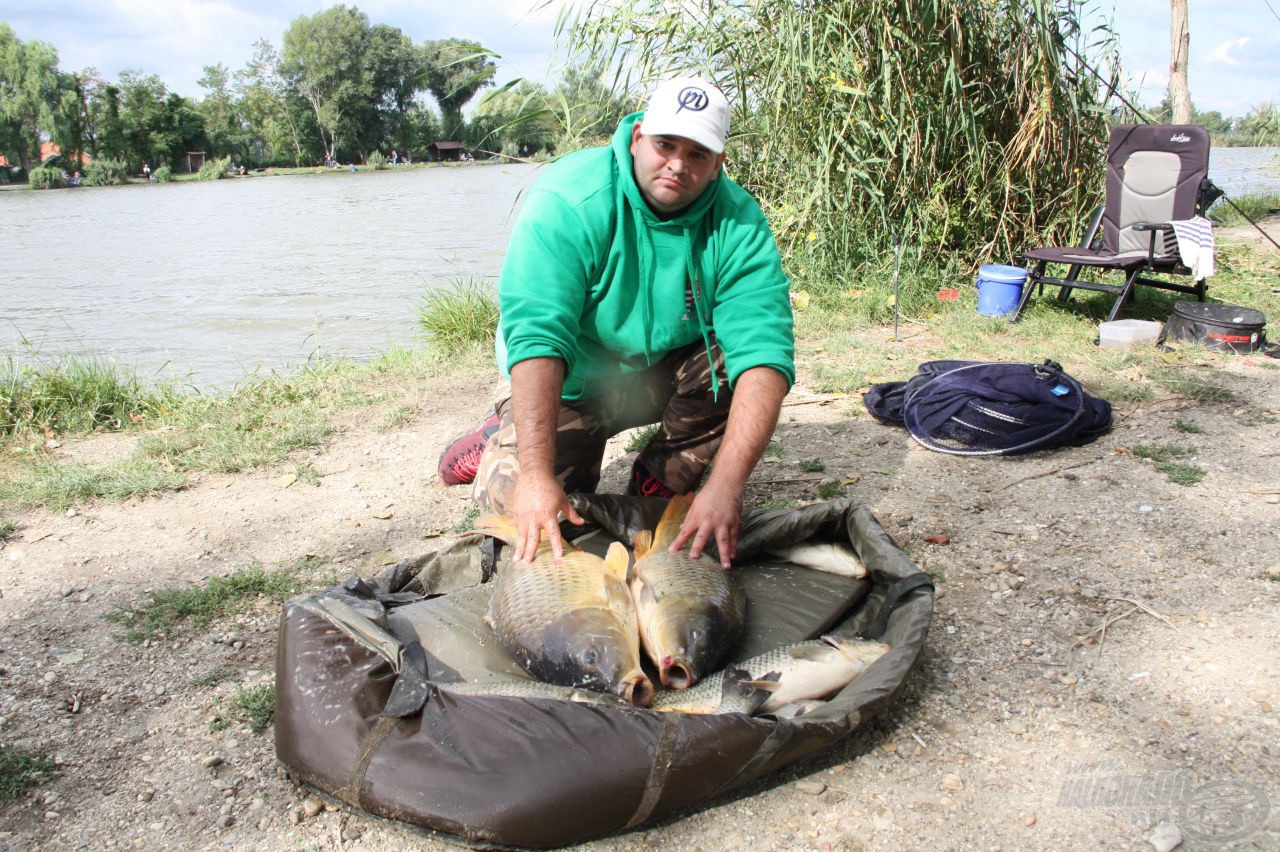 Dányi Attila 25 kg felett mérlegelt