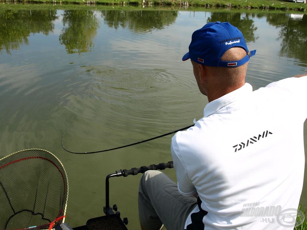 A zsinórnak is bírnia kell a terhelést, a Daiwa MatchWinner 20-22-es mérete jól passzolt a bothoz, orsóhoz