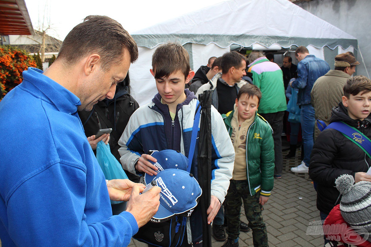 Sok fiatal tekinti példaképnek Döme Gábort  