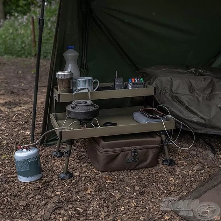 AVID CARP Double Decker Bivvy Table / 6