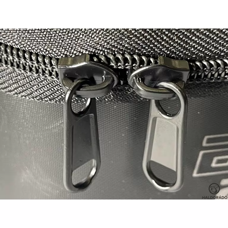 BLACK EDITION CARP EVA tároló S 20x13x11 cm / 4