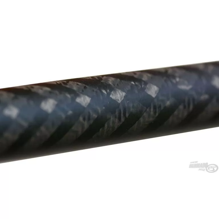 BLACK EDITION Kaiwo LR 390 3,75 Lbs távdobó horgászbot 180 méterig / 10
