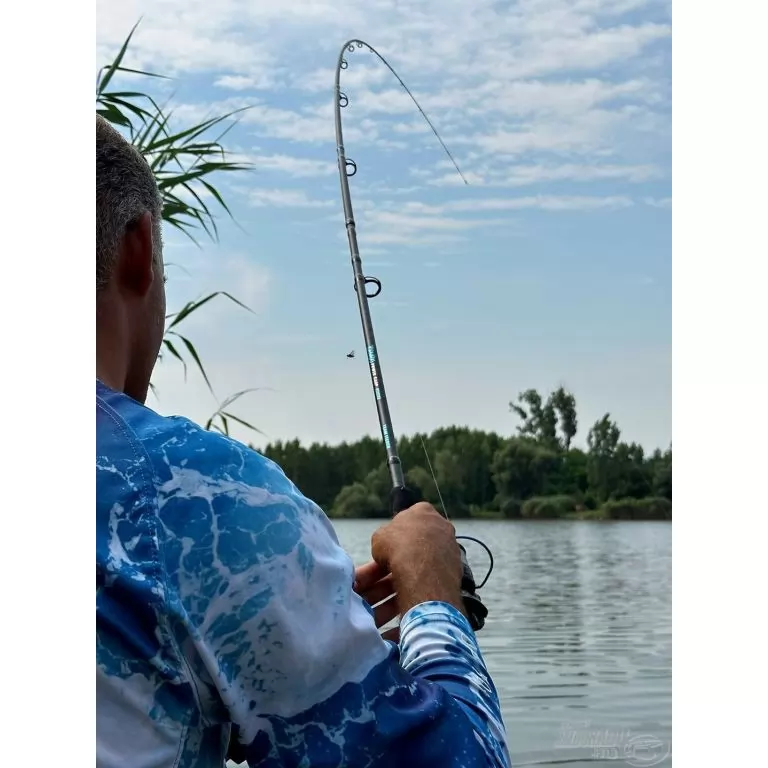 By Döme TEAM FEEDER Tornado Power Carp 360H horgászbot + Dobókesztyű ujj / 16