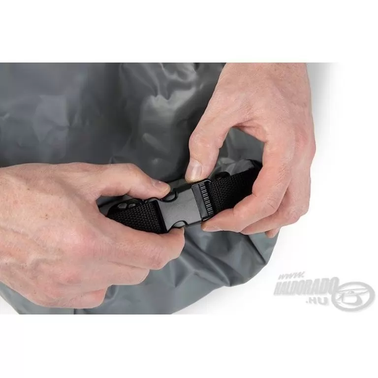 FOX Rage Voyager Dry Bag 45 L / 7