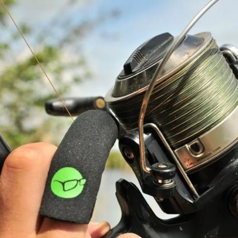 KORDA Ujjvédő L / 2