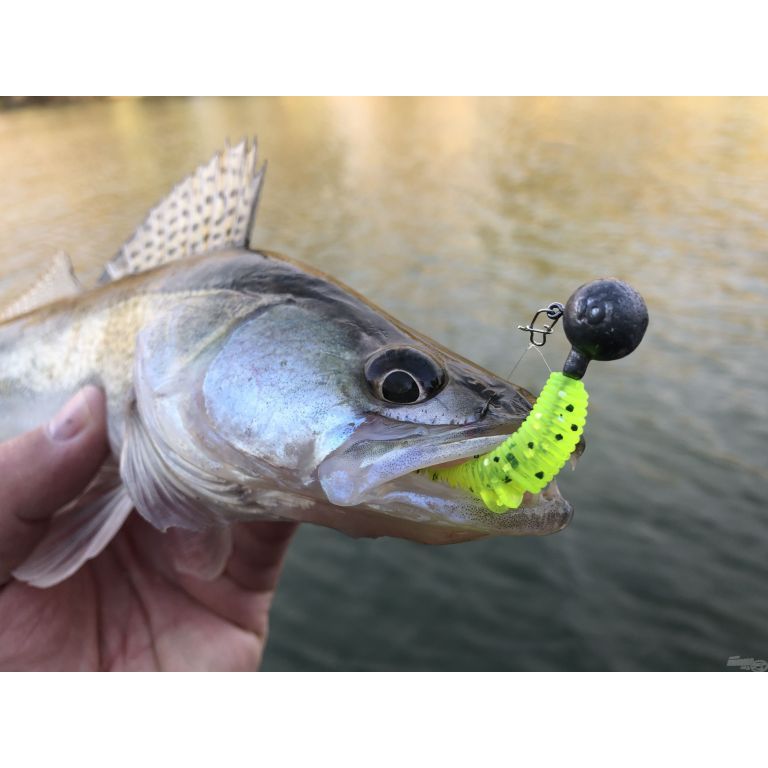 NEVIS Impulse Shad 6,3 cm - Piros csillámos